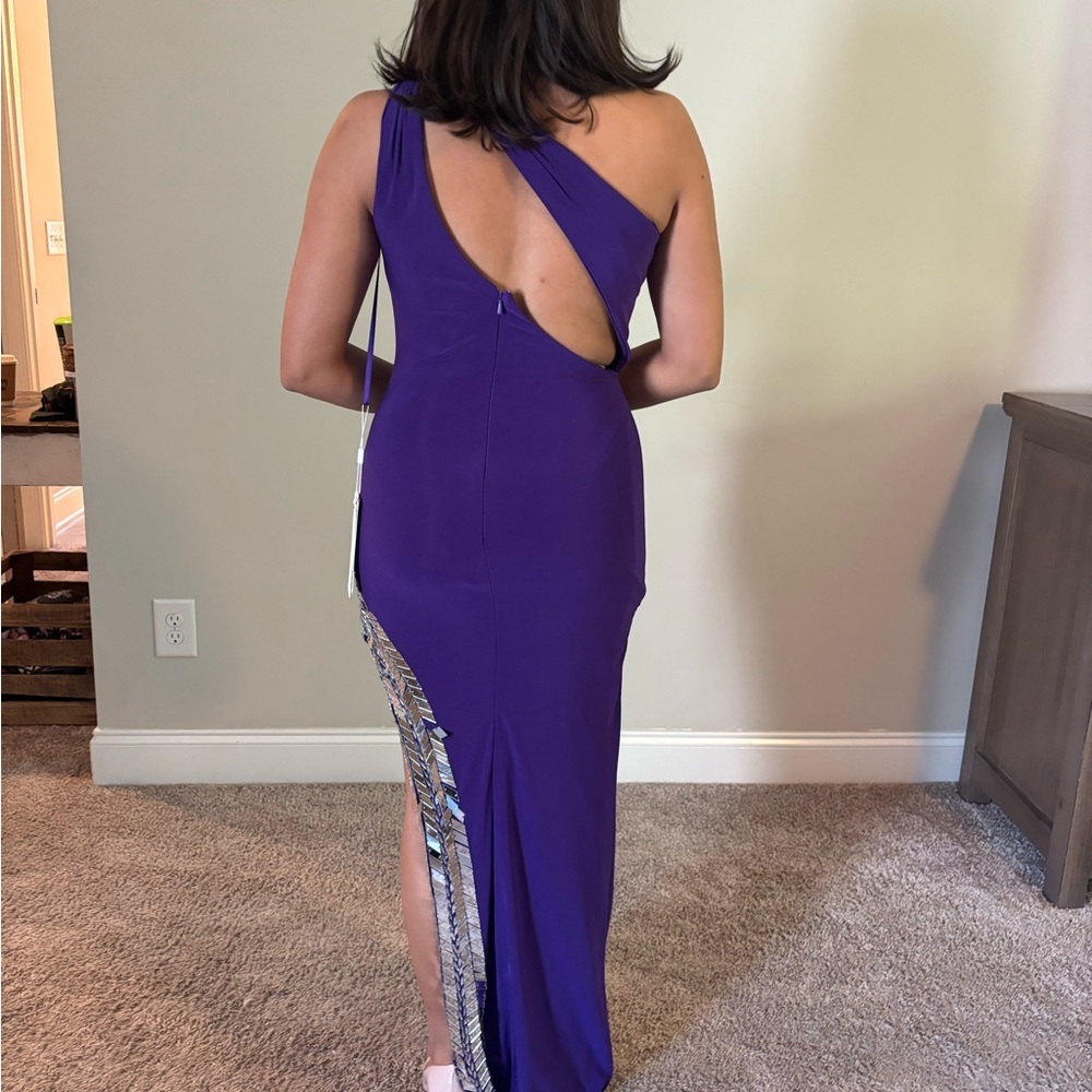 Mac Duggal Purple Asymmetrical One-Shoulder Gown - Picture 9 of 13